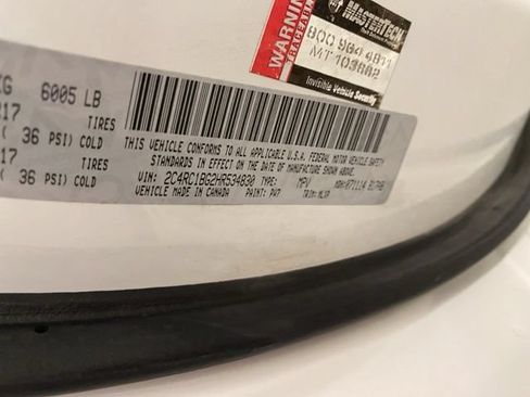 Used 2017 Chrysler Pacifica Touring-L FWD image 40