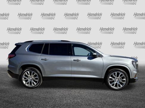 Used 2025 GMC Acadia Denali w/ Super Cruise Package image 11