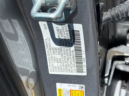 Used 2024 Honda Civic Sport image 32
