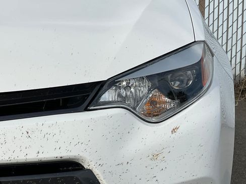 Used 2016 Toyota Corolla LE FWD image 14