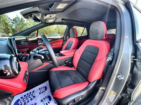 New 2026 Chevrolet Blazer EV RS image 19