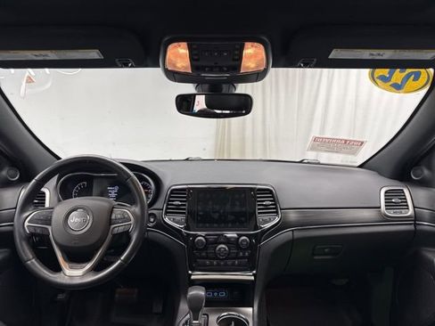 Used 2022 Jeep Grand Cherokee Limited image 15