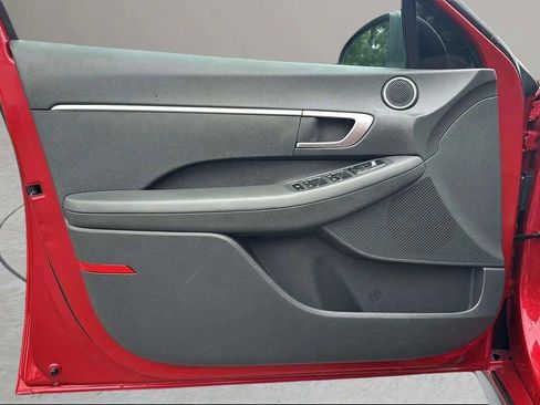 Used 2020 Hyundai Sonata SE w/ Cargo Package image 8