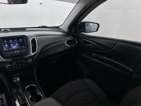 Used 2020 Chevrolet Equinox LT image 24