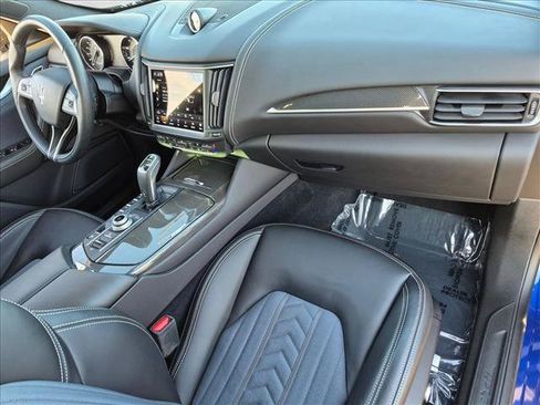 Used 2022 Maserati Levante GT AWD/4WD image 21