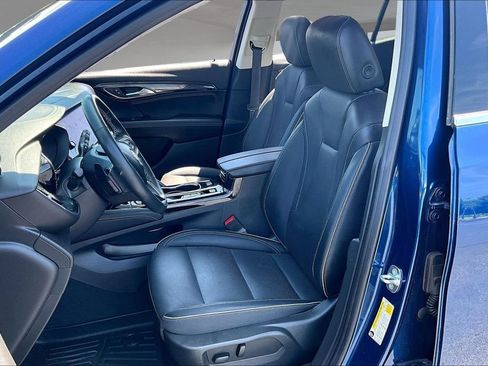 Used 2023 Buick Envision Essence FWD image 24