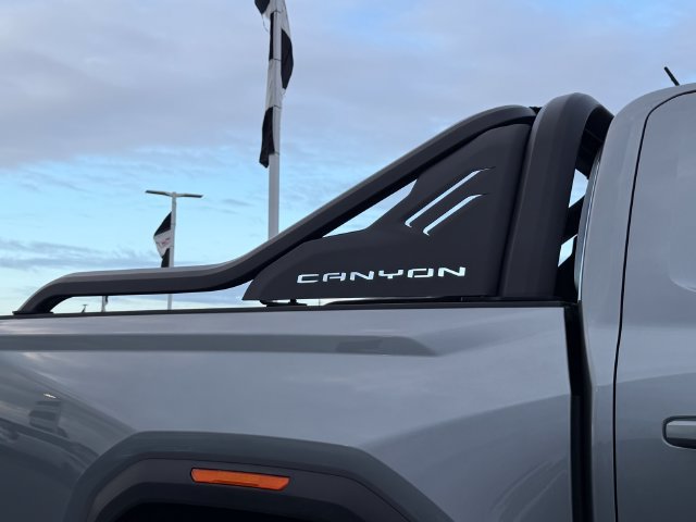 Used 2025 GMC Canyon AT4 w/ Nightfall Edition AWD/4WD image 12
