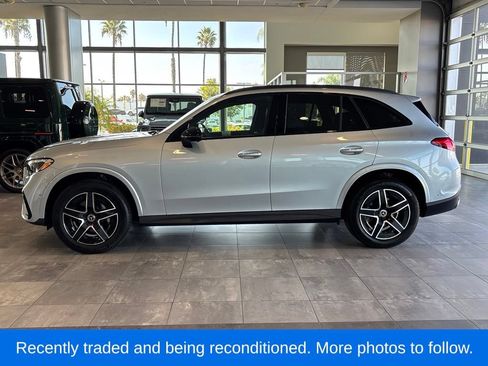 Used 2025 Mercedes-Benz GLC 300 4MATIC image 9