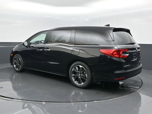 Certified 2024 Honda Odyssey Elite image 6