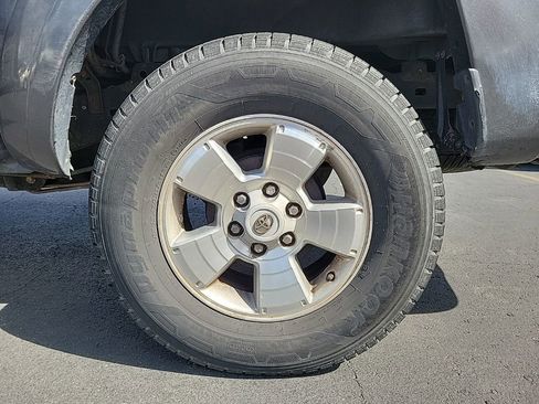 Used 2009 Toyota Tacoma PreRunner image 18