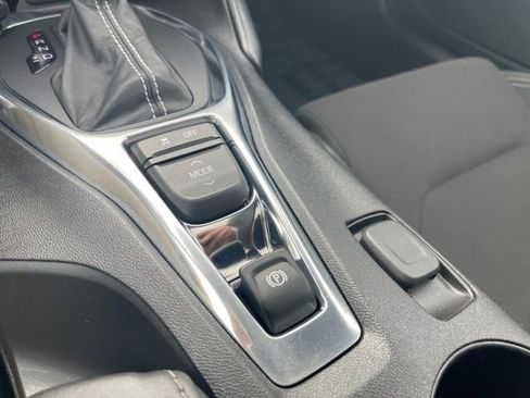 Used 2018 Chevrolet Camaro SS RWD image 23