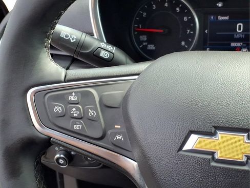 Used 2021 Chevrolet Equinox LT FWD image 6