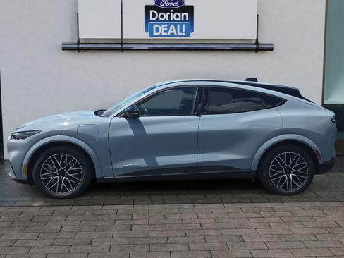 Used 2025 Ford Mustang Mach-E Premium AWD/4WD image 6