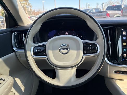 Used 2024 Volvo S60 B5 Core image 24