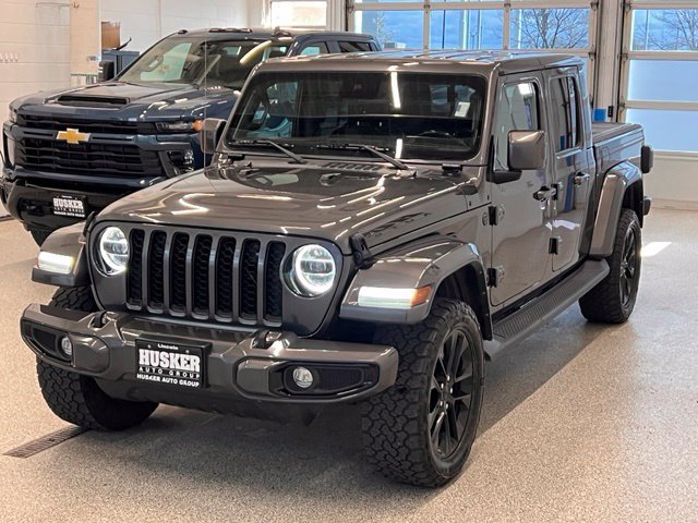 Used 2021 Jeep Gladiator Overland AWD/4WD image 3