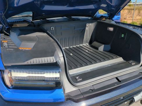 Used 2024 GMC Hummer EV 3X image 44