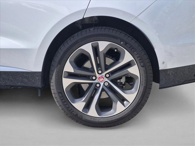 Used 2023 Jaguar F-PACE S AWD/4WD image 17