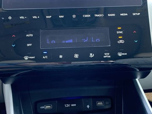 Used 2024 Hyundai Tucson Limited image 24