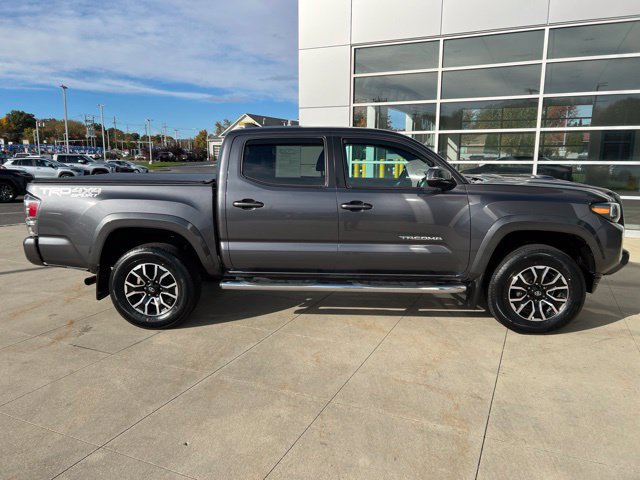 Used 2023 Toyota Tacoma TRD Sport w/ Technology Package AWD/4WD image 8
