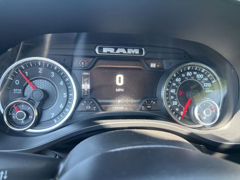 Used 2025 RAM 1500 Big Horn AWD/4WD image 23
