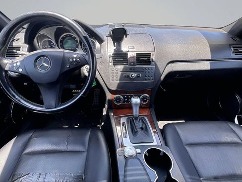 Used 2010 Mercedes-Benz C 300 Sedan image 16
