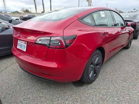 Used 2023 Tesla Model 3 Standard Range image 5