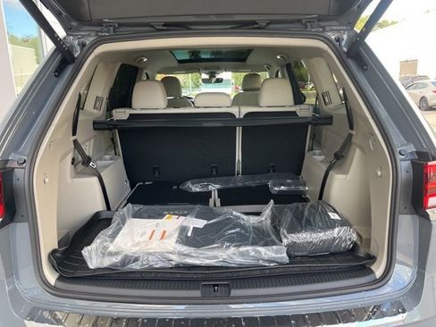 New 2026 Volkswagen Atlas SE image 28