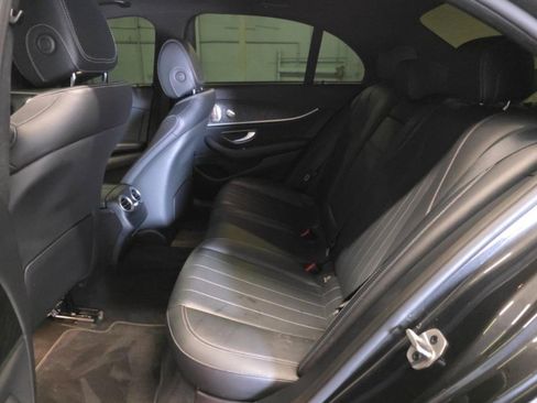 Used 2022 Mercedes-Benz E 350 Sedan w/ AMG Line Exterior image 10