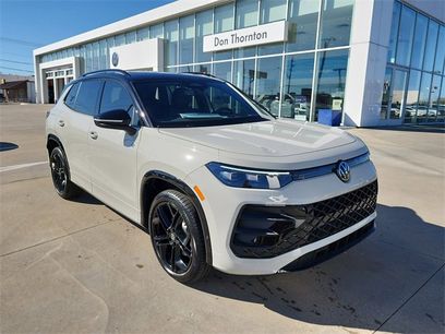 New 2025 Volkswagen Tiguan SE R-Line