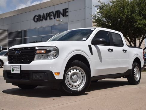Certified 2024 Ford Maverick XL FWD image 2