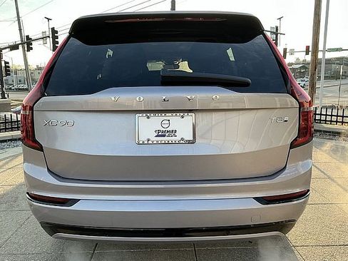 New 2026 Volvo XC90 T8 Ultra w/ Protection Package image 9