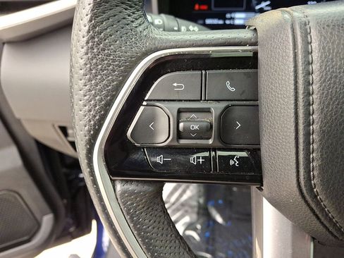 Used 2023 Toyota Tundra Platinum image 17