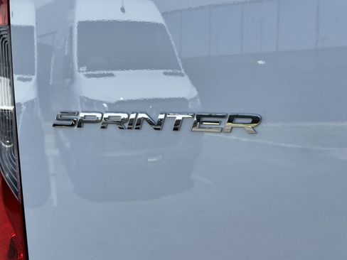 New 2025 Mercedes-Benz Sprinter 2500 image 15