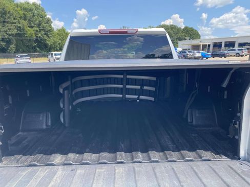 Used 2022 Chevrolet Silverado 1500 Custom AWD/4WD image 10