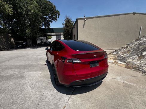 Used 2020 Tesla Model Y Long Range AWD/4WD image 5