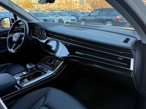 Used 2022 Audi Q7 3.0T Premium Plus image 6
