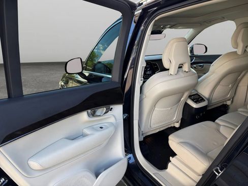 Used 2017 Volvo XC90 T6 Momentum w/ Vision Package AWD/4WD image 14