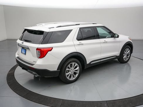 Certified 2024 Ford Explorer Limited w/ Equipment Group 301A AWD/4WD image 4