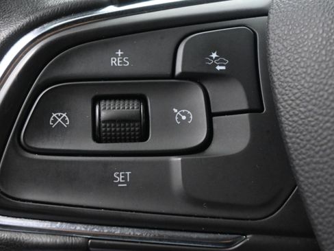 Used 2023 Buick Encore GX Select AWD/4WD image 17