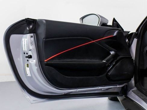 Certified 2025 Ferrari Roma Spider image 35