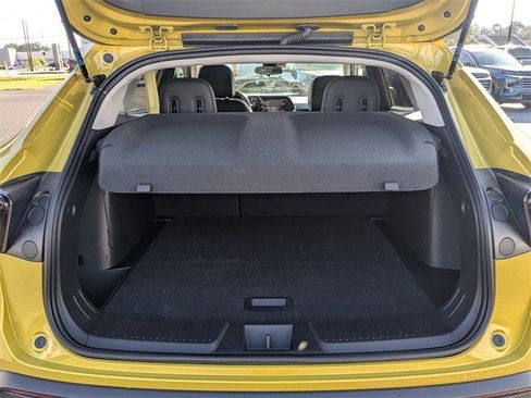 Certified 2024 Chevrolet Trax ACTIV w/ Driver Confidence Package image 7