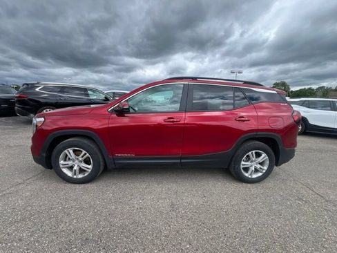 Used 2024 GMC Terrain SLE w/ Driver Convenience Package AWD/4WD image 8