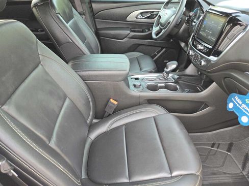 Certified 2023 Chevrolet Traverse LT w/ LT Premium Package FWD image 15