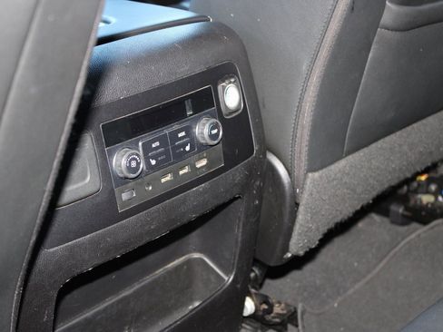 Used 2019 GMC Yukon XL SLT w/ Open Road Package image 22