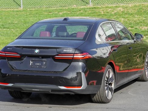 Used 2026 BMW 540i xDrive 540i xDrive image 8