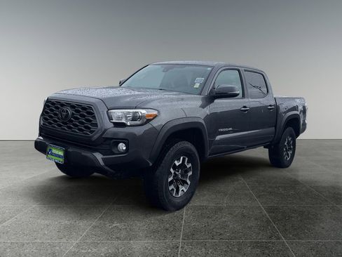 Used 2021 Toyota Tacoma TRD Off-Road image 3