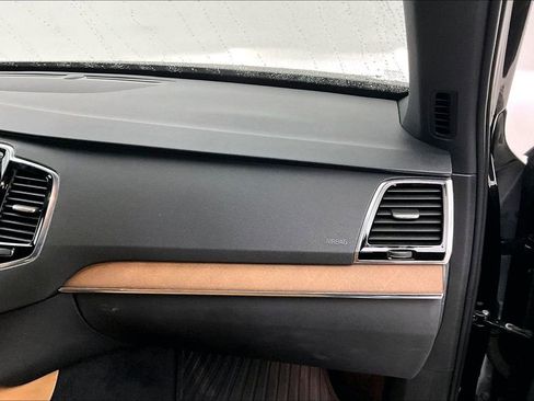 Used 2017 Volvo XC90 T6 Inscription w/ Vision Package image 21