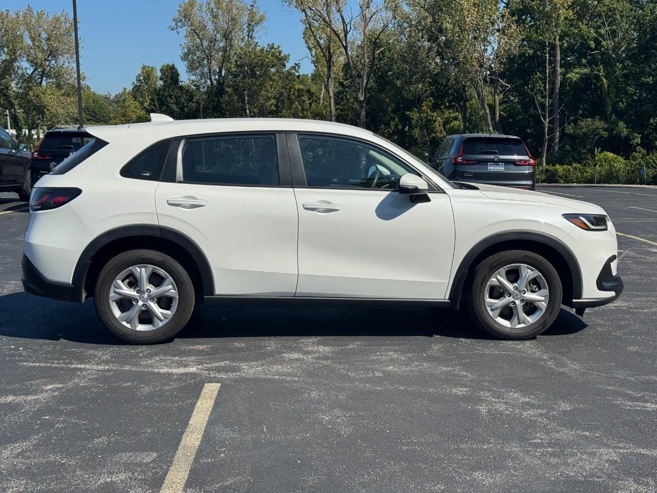 Certified 2025 Honda HR-V LX image 3