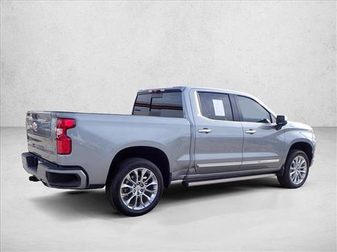 Used 2023 Chevrolet Silverado 1500 High Country w/ High Country Premium Package image 4
