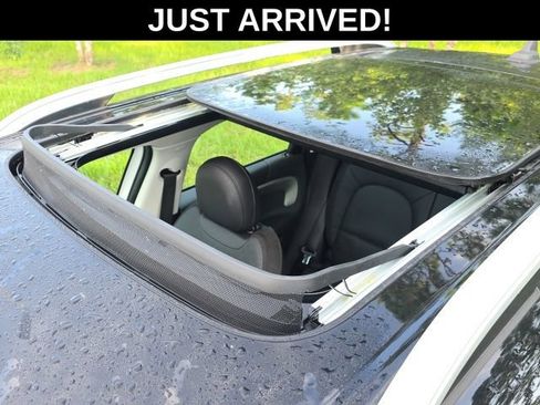 Used 2023 MINI Cooper Countryman S w/ Signature Upholstery Package AWD/4WD image 5